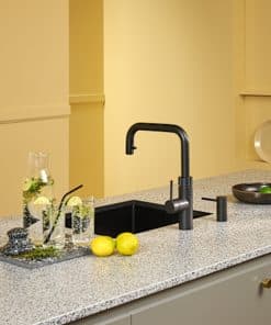 Quooker Flex square zwart op aanrecht
